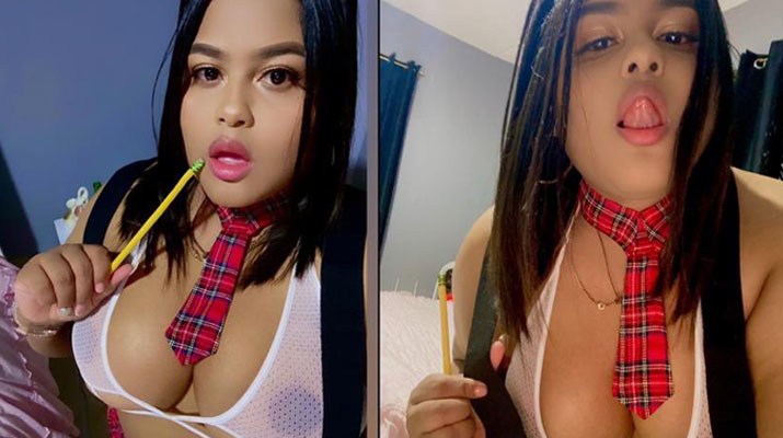 Latina masturbándose como colegiala cachonda